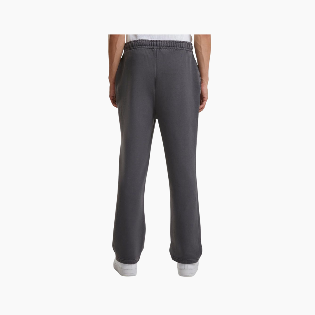 The Blanc - Jogger Magnet